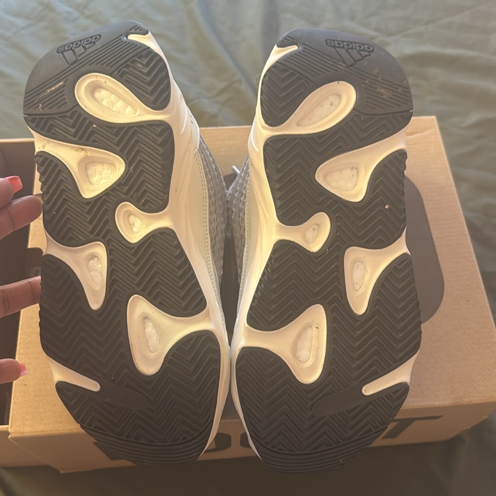 Yeezy Boost - image 4